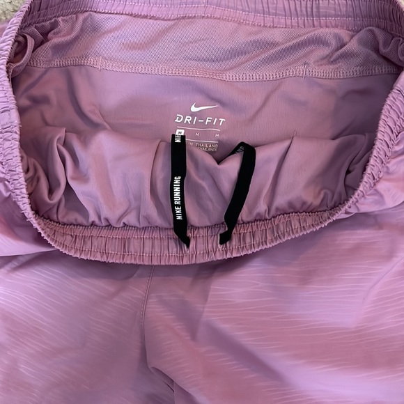 Nike shorts - Picture 4 of 7